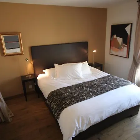 Boutique Hôtel, La Musardiere Couette-café 4*