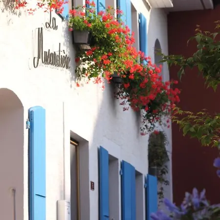 فندق مبيت وإفطار Boutique Hotel, La Musardiere 4*