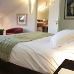 Boutique Hotel, La Musardiere Nocleg ze śniadaniem 4*